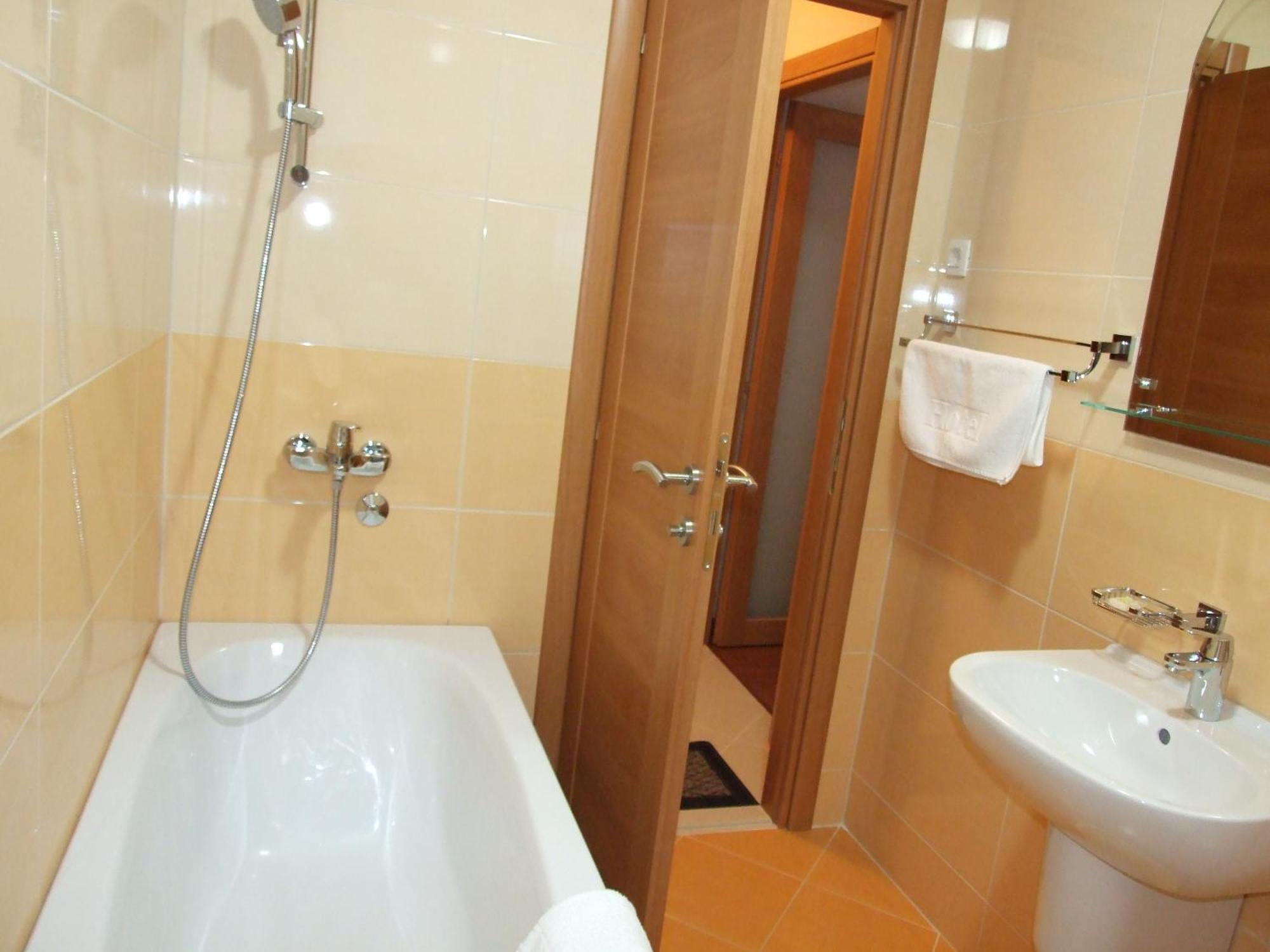 Apartments Oaza 2 Petrovac Phòng bức ảnh