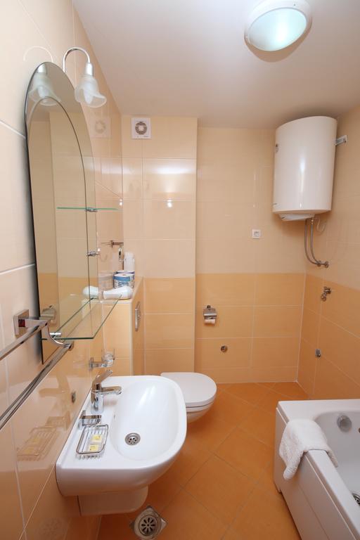 Apartments Oaza 2 Petrovac Phòng bức ảnh