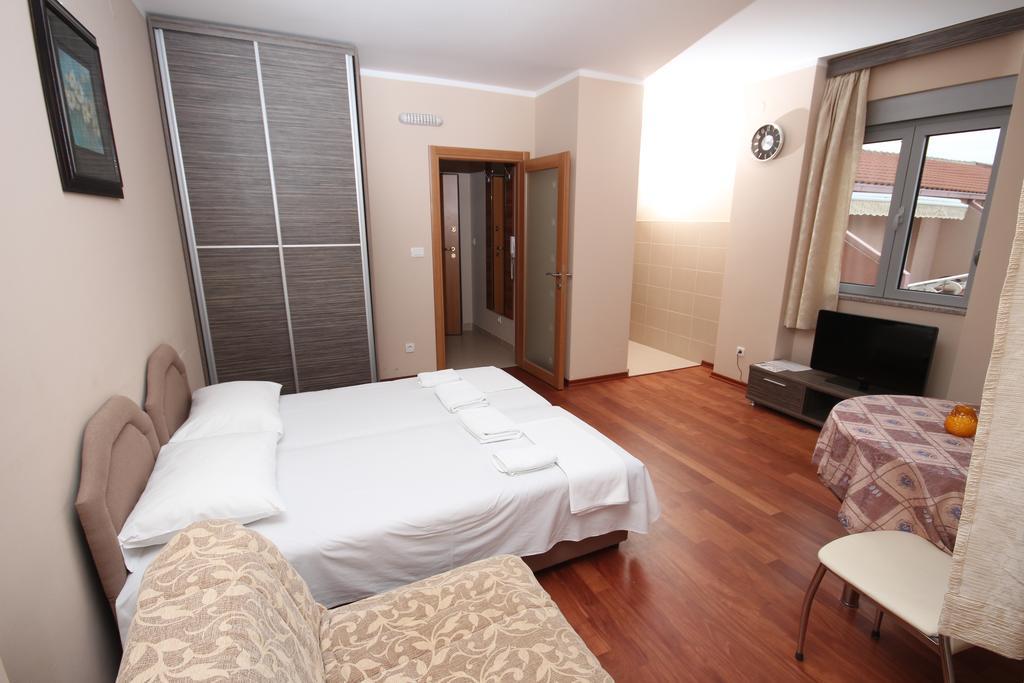 Apartments Oaza 2 Petrovac Phòng bức ảnh
