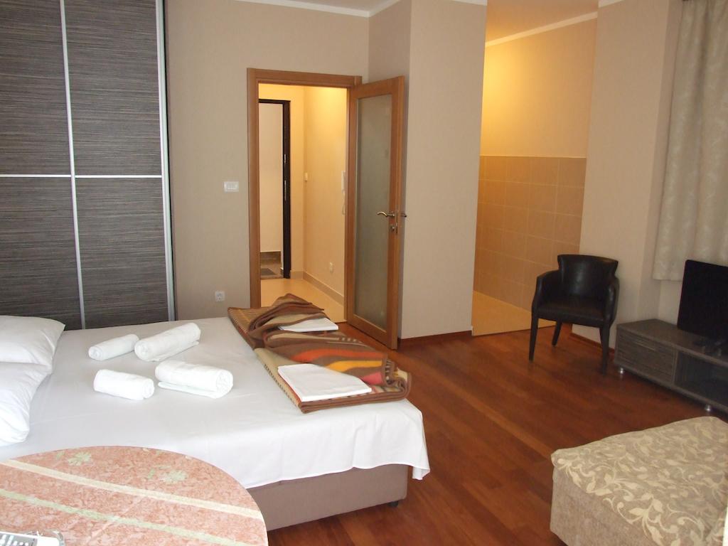 Apartments Oaza 2 Petrovac Phòng bức ảnh
